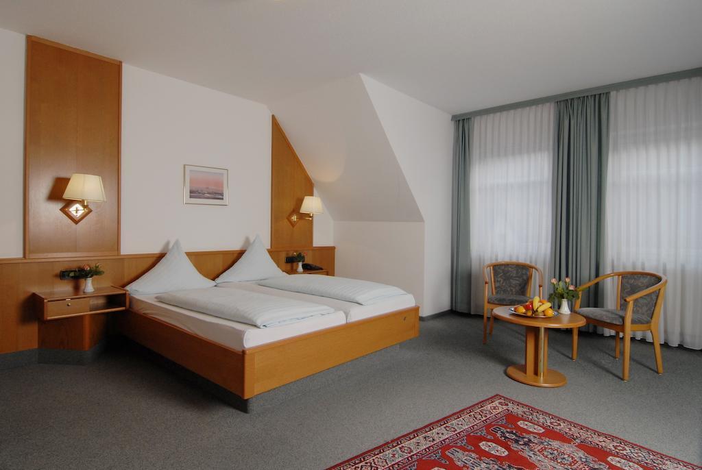 Stadthotel Muenze Bad Mergentheim Room photo